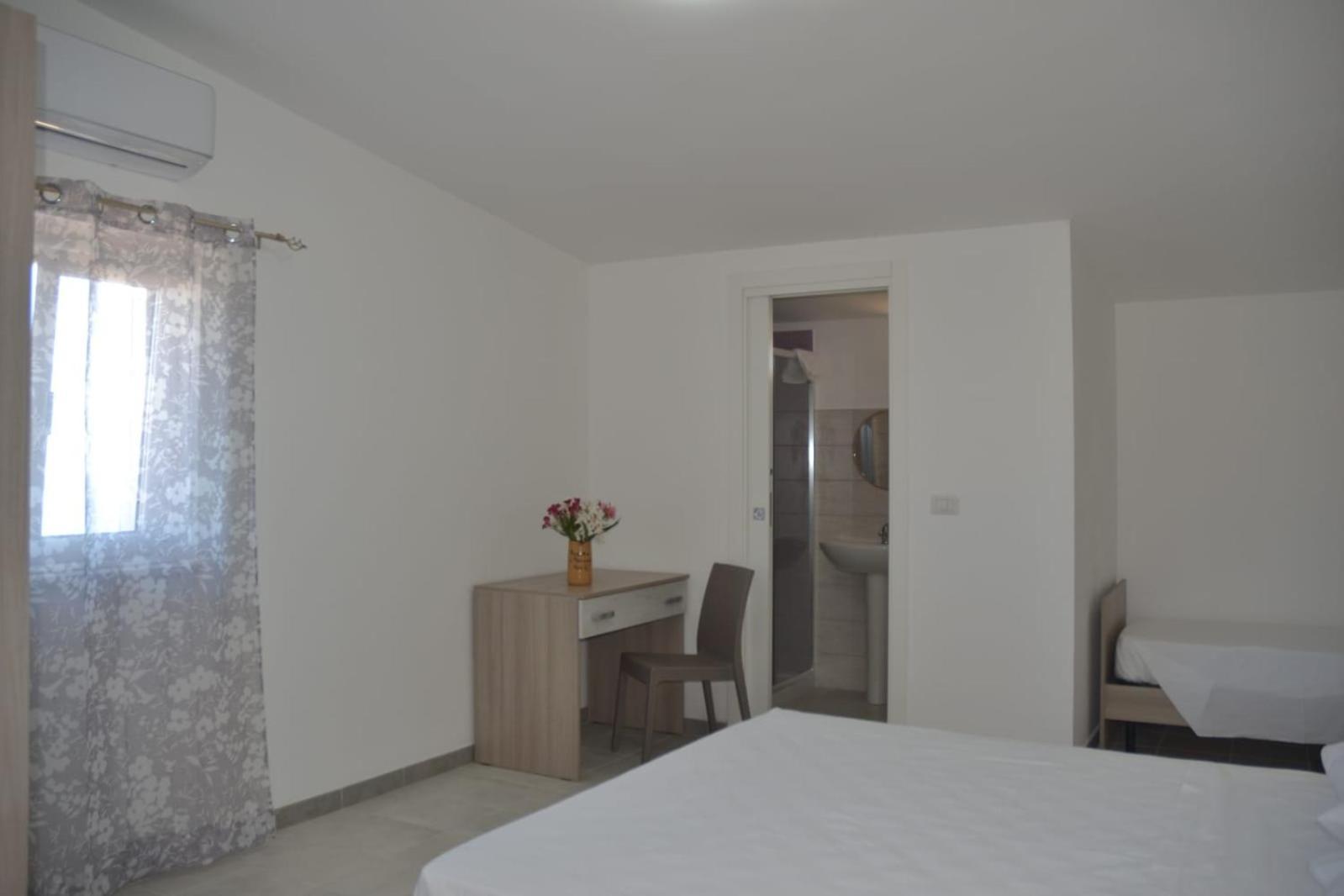 إسكيتيلا Villa Uria Monolocali Con E Senza Angolo Cottura المظهر الخارجي الصورة